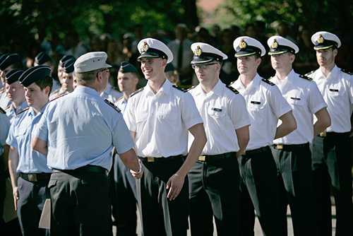 Bundeswehr Offiziersanwärter beim Beförderungsappell 