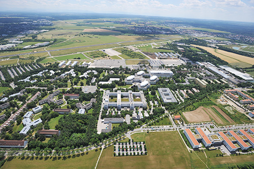 Campus der Universität der Bundeswehr München aus der Luft aufgenommen