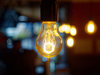 Eine Glühbirne symbolisiert den Ideen-Wettbewerb "Be an Innovator Student 2019" von BearingPoint.