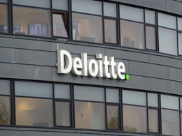 Bürogebäude der Unternehmensberatung und Wirtschaftsprüfungsgesellschaft Deloitte.