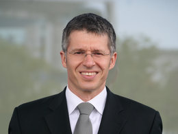 Portrait-Bild von Hauptgeschäftsführer Dr. Bernhard Rohleder des Branchenverbandes Bitkom e.V.
