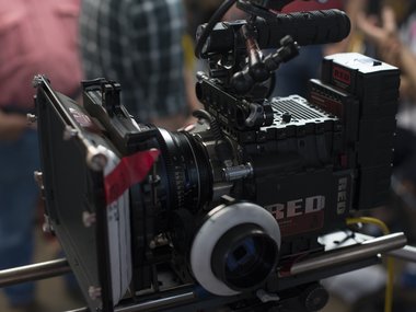 Eine Filmkamera symbolisiert das Thema Wirtschaftsfilmpreis.