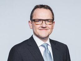 Das Foto zeigt den Senior Partner Michael-Schlenk der Wirtschaftsprüfungsgesellschaft KPMG in Österreich.