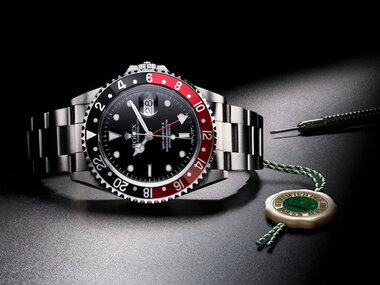 Das Bild zeigt eine gebrauchte Armbanduhr der Luxusmarke Rolex.