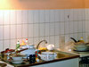 Bild der Küche in einer Studenten-WG.